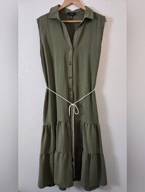 LOVE Olive Green Sleeveless Tiered Button-front Midi Dress